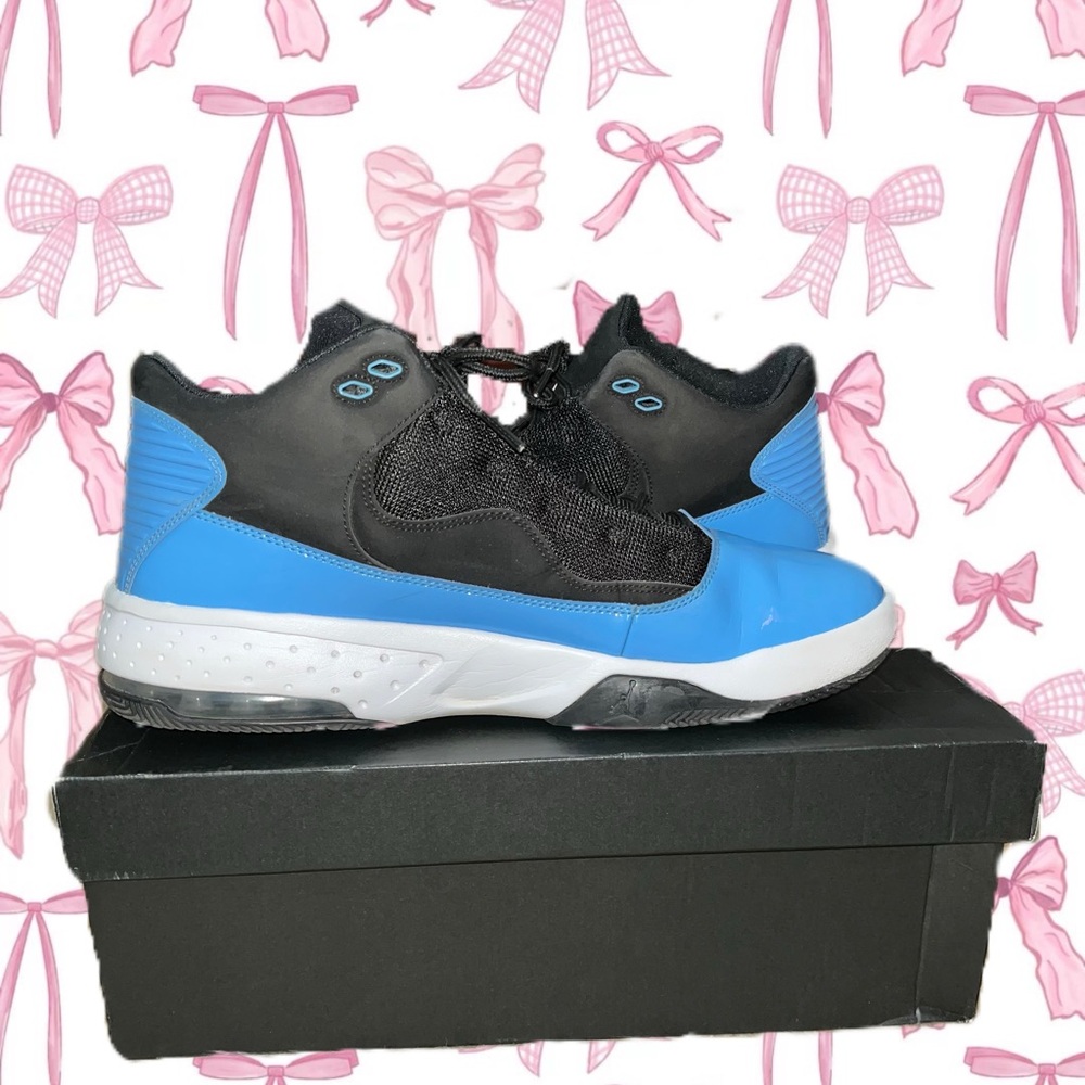 Men’s Jordan Max Aura 2